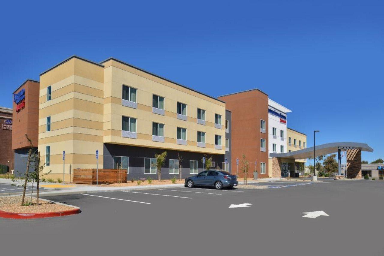 Fairfield Inn & Suites By Marriott Sacramento Airport Woodland Exteriér fotografie