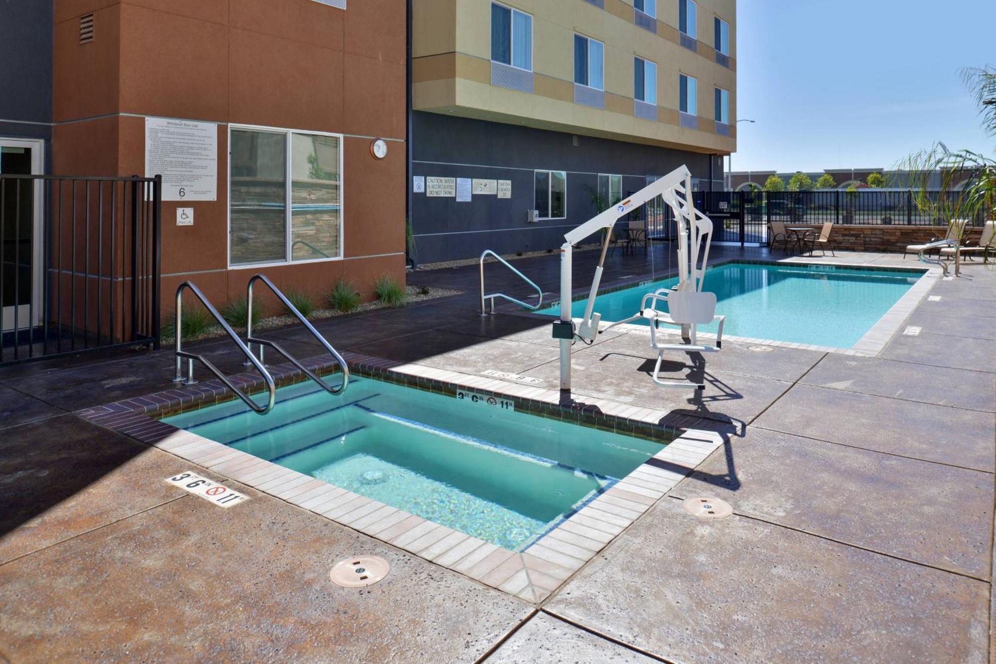 Fairfield Inn & Suites By Marriott Sacramento Airport Woodland Exteriér fotografie